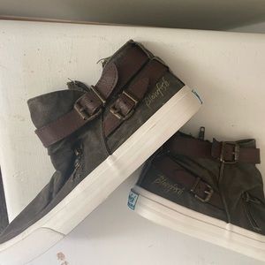 Blowfish sneakers only worn once.